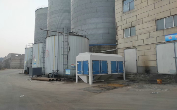 飼料生產(chǎn)線(xiàn)設(shè)備價(jià)格是多少?在購(gòu)買(mǎi)時(shí)應(yīng)該如何分析其質(zhì)量呢?