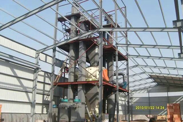 飼料生產(chǎn)設(shè)備能夠確保飼料營(yíng)養(yǎng)成分的均勻分布